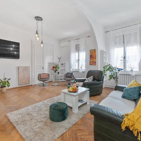 The Grand Mansion Residence On La Guardia Rijeka Extérieur photo