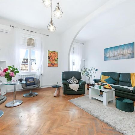 The Grand Mansion Residence On La Guardia Rijeka Extérieur photo