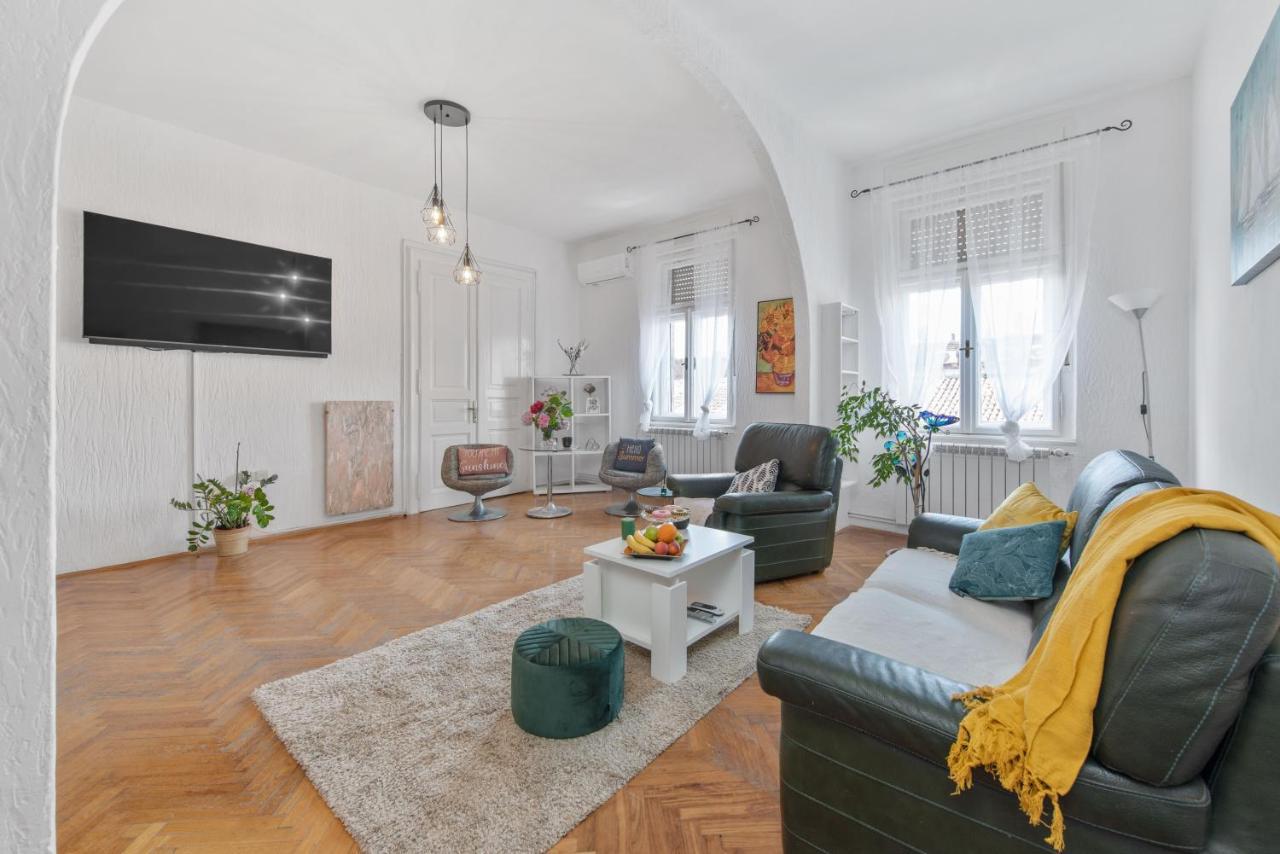The Grand Mansion Residence On La Guardia Rijeka Extérieur photo