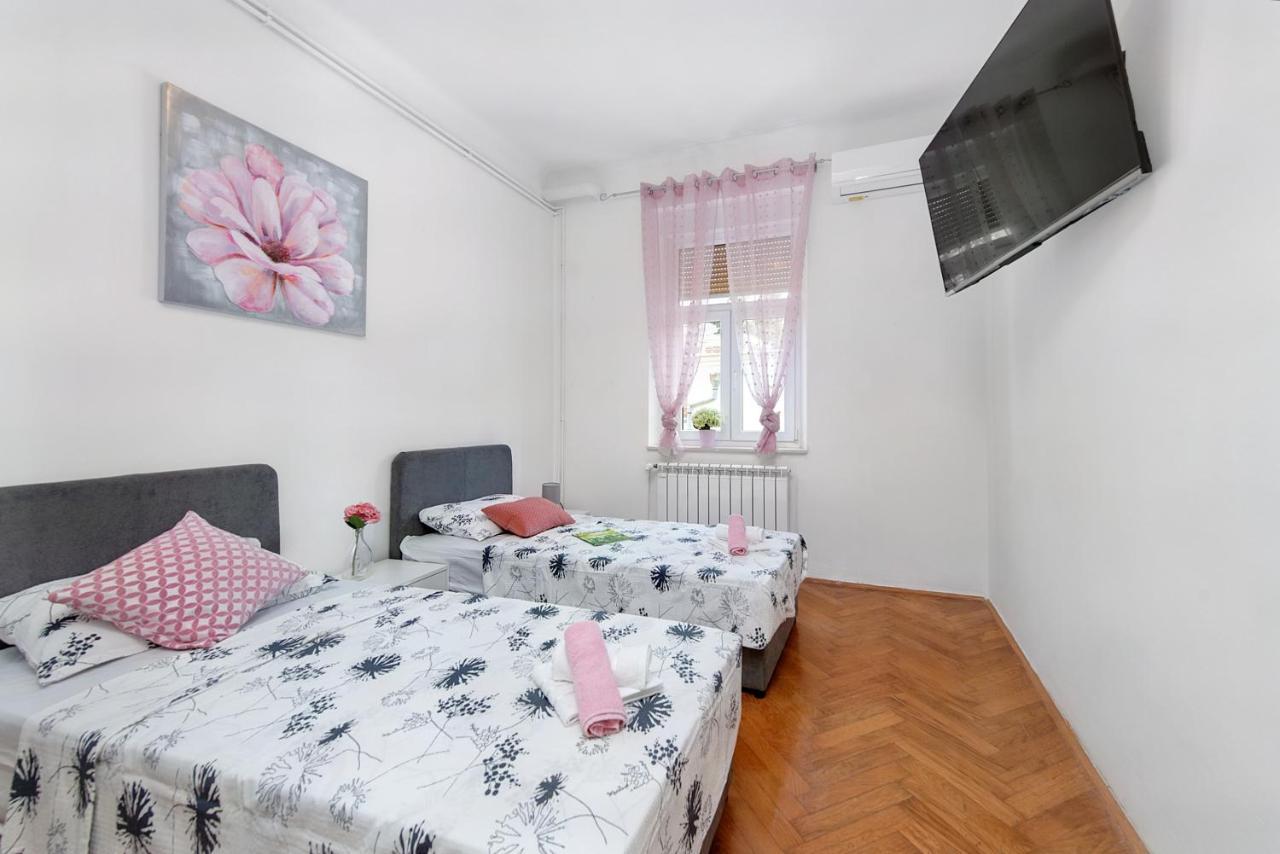 The Grand Mansion Residence On La Guardia Rijeka Extérieur photo