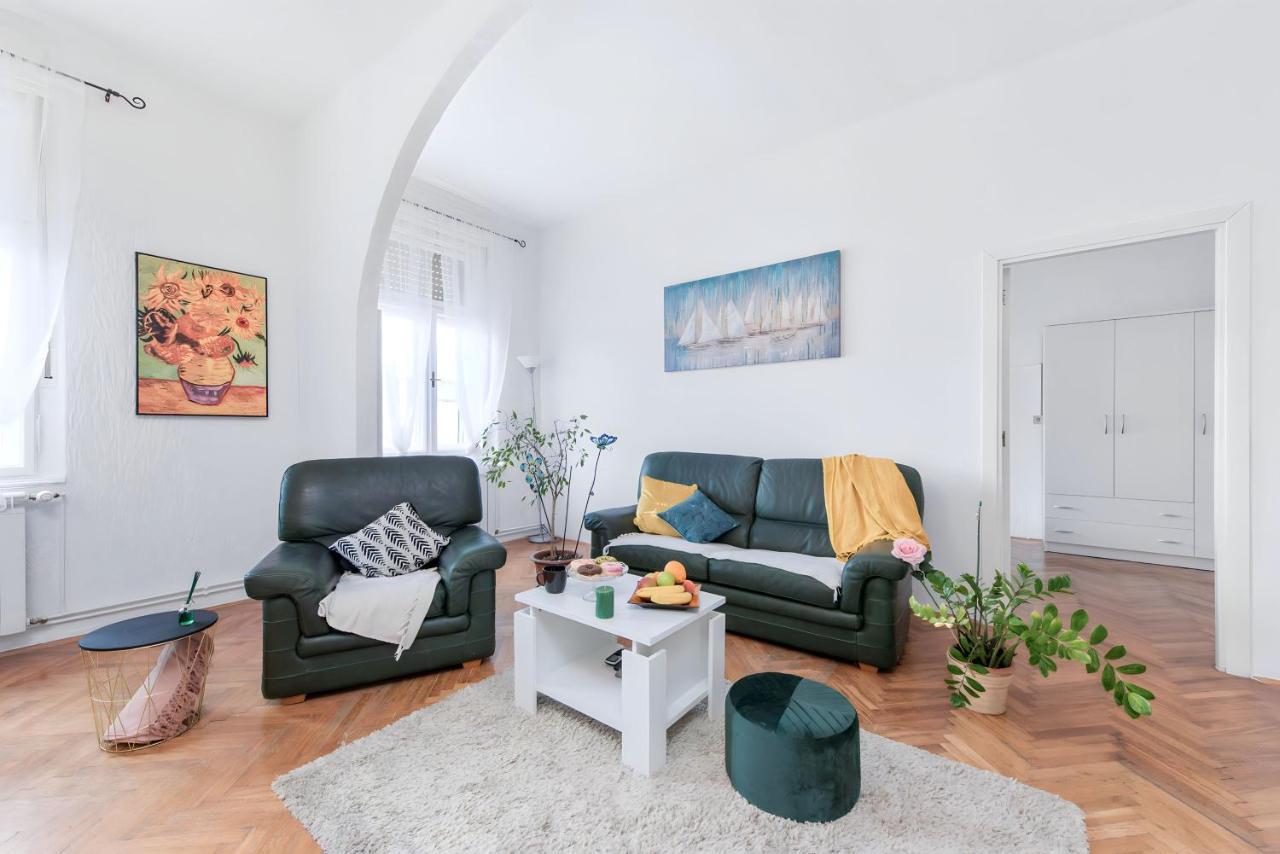 The Grand Mansion Residence On La Guardia Rijeka Extérieur photo