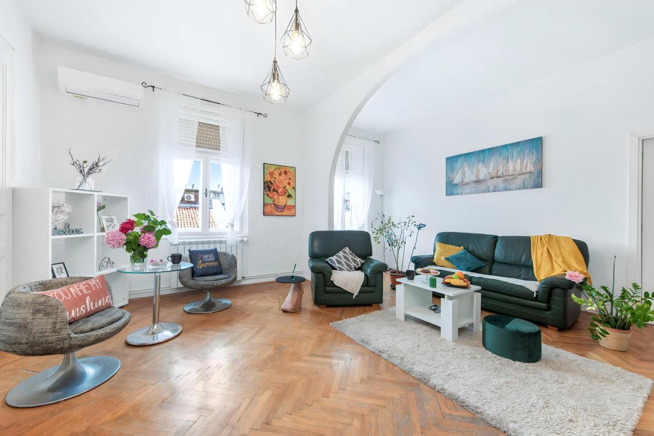 The Grand Mansion Residence On La Guardia Rijeka Extérieur photo